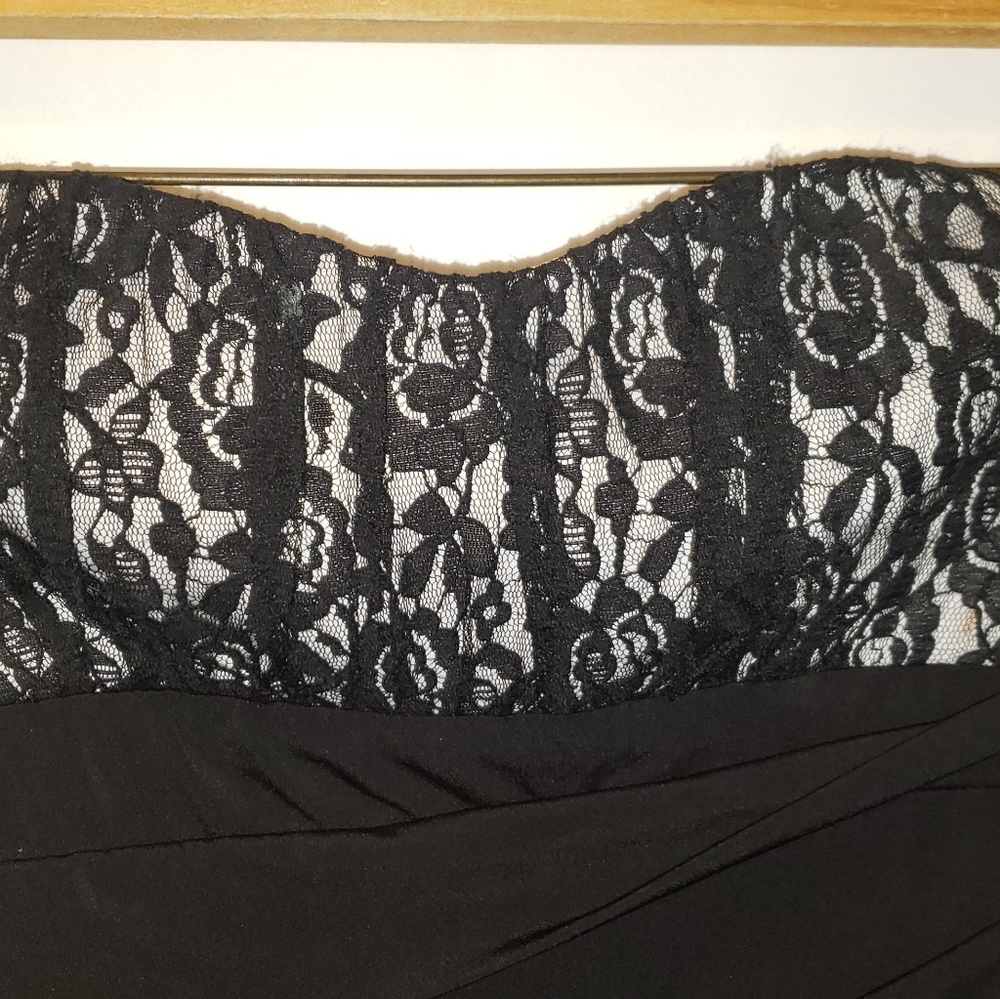 dress - Picture 3 of 4